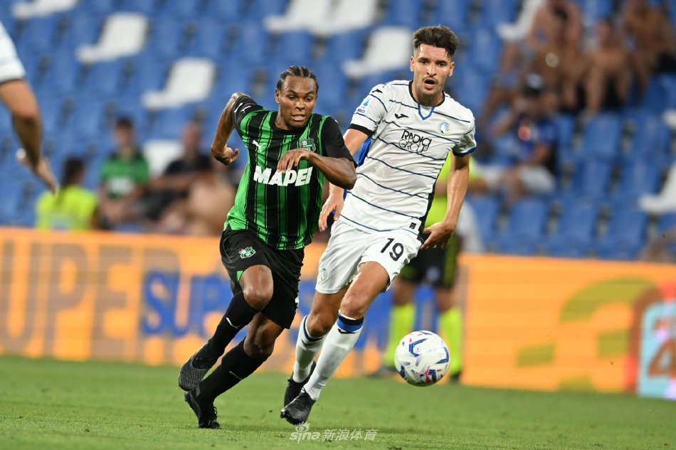 还是她在比 还是她在比