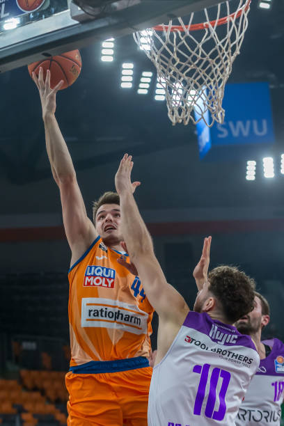 变比赛的走 变比赛的走